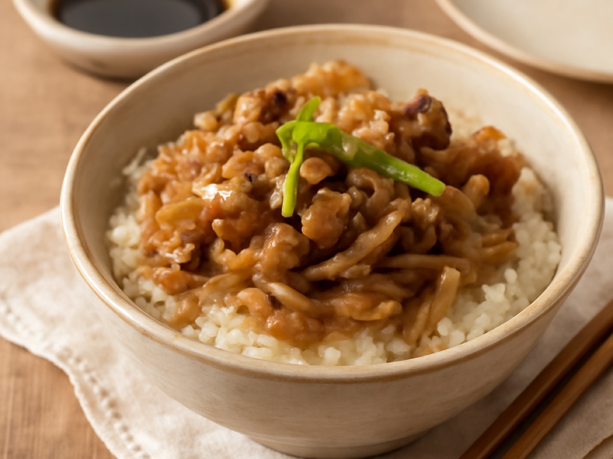 Gyūdon – Rindfleisch-Reisschüssel mit Zwiebeln