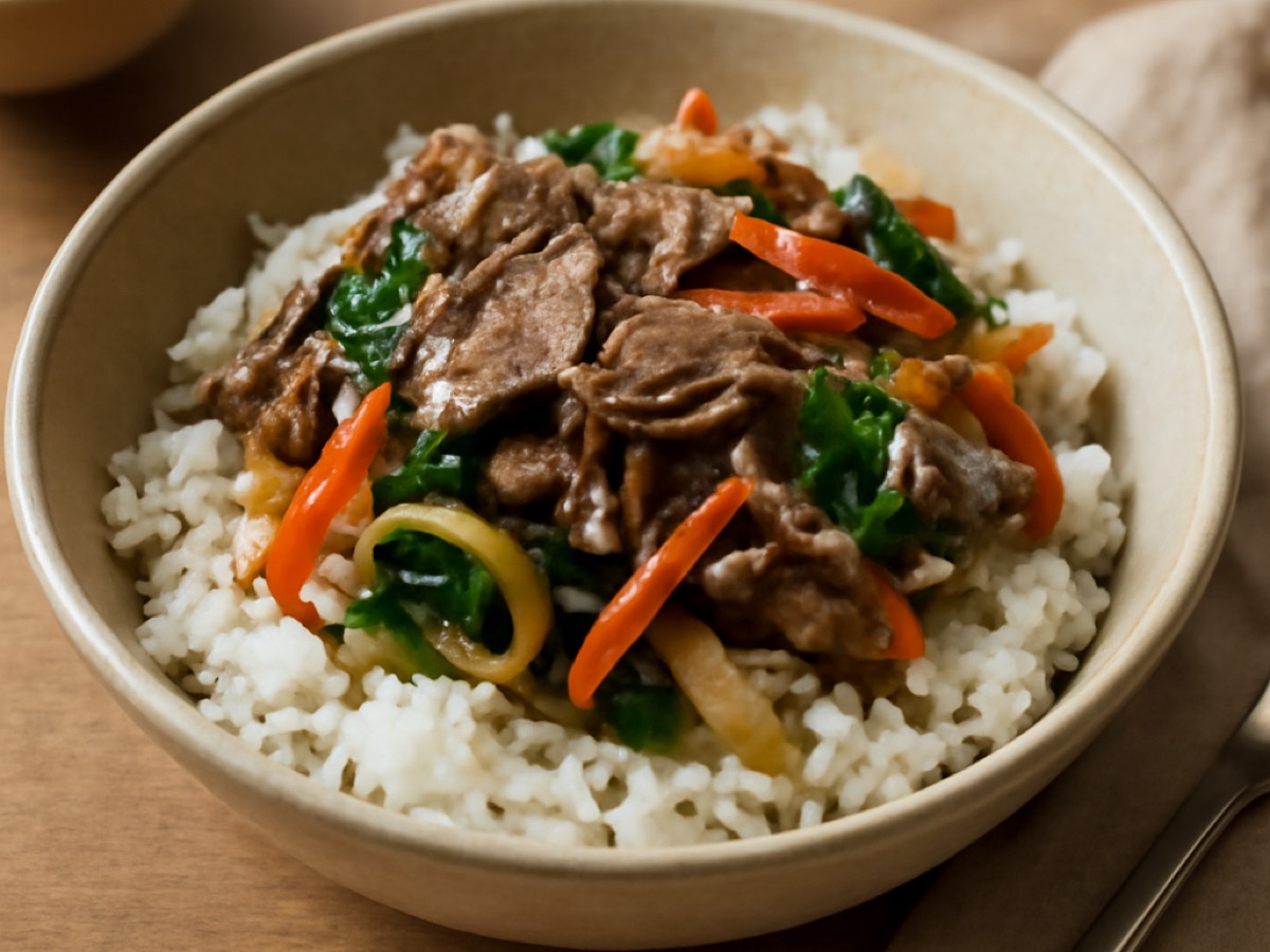 Koreanischer Rindfleisch-Reis-Eintopf (Bulgogi Bap)