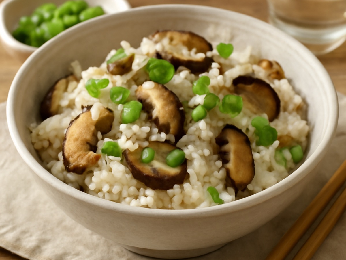 Sake-Steamed Reis mit Shiitake und Frühlingszwiebeln